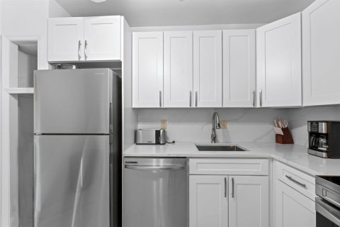 Copropriété à vendre à Pompano Beach, Floride: 2 chambres, 86.4 m2 № 2241547 - photo 19