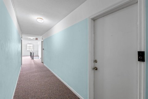 Copropriété à vendre à Pompano Beach, Floride: 2 chambres, 86.4 m2 № 2241547 - photo 29