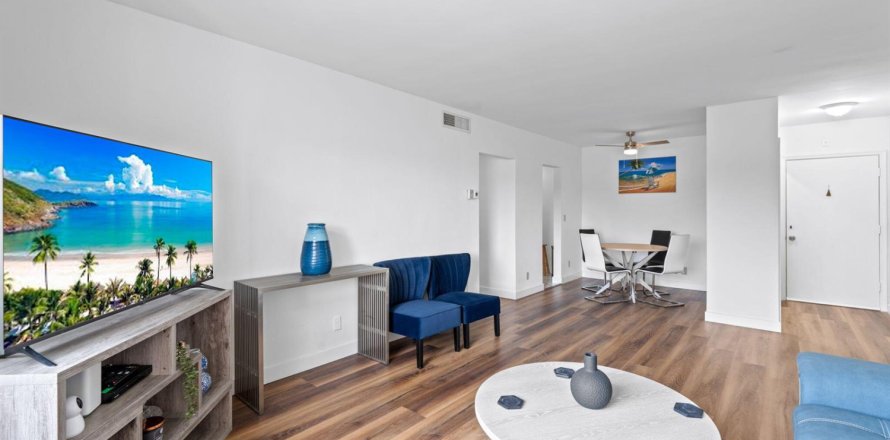 Condo à Pompano Beach, Floride, 2 chambres № 2241547