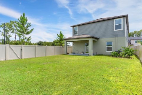 House in Land O' Lakes, Florida 6 bedrooms, 239.69 sq.m. № 2341625 - photo 24