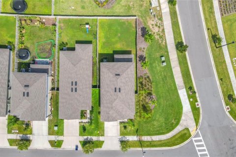 House in Land O' Lakes, Florida 6 bedrooms, 239.69 sq.m. № 2341625 - photo 28