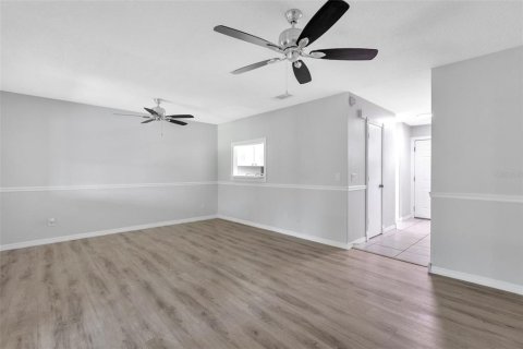 Touwnhouse à louer à Orlando, Floride: 2 chambres, 106.28 m2 № 2415295 - photo 12