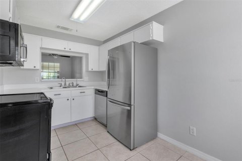 Touwnhouse à louer à Orlando, Floride: 2 chambres, 106.28 m2 № 2415295 - photo 8
