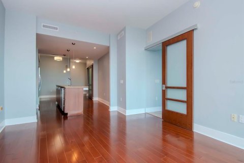 Copropriété à vendre à Tampa, Floride: 2 chambres, 111.76 m2 № 2323047 - photo 9
