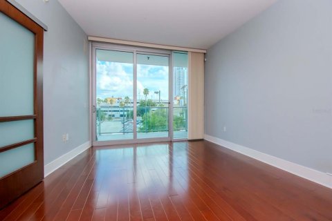 Copropriété à vendre à Tampa, Floride: 2 chambres, 111.76 m2 № 2323047 - photo 8