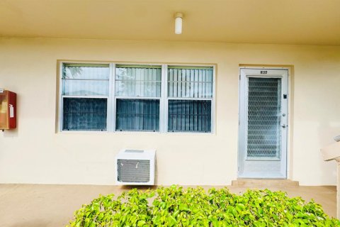 Copropriété à vendre à West Palm Beach, Floride: 1 chambre, 63.55 m2 № 2077801 - photo 17