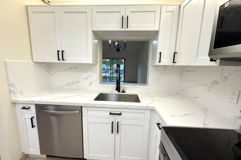 Copropriété à louer à Boca Raton, Floride: 2 chambres, 88.26 m2 № 2285811 - photo 5