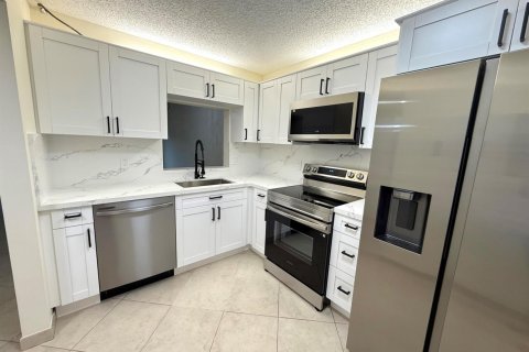 Copropriété à louer à Boca Raton, Floride: 2 chambres, 88.26 m2 № 2285811 - photo 7