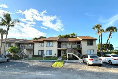 Copropriété à louer à Boca Raton, Floride: 2 chambres, 88.26 m2 № 2285811 - photo 2
