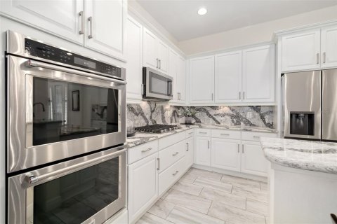 Villa ou maison à vendre à Lakewood Ranch, Floride: 3 chambres, 253.9 m2 № 2398678 - photo 10
