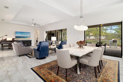 Villa ou maison à vendre à Lakewood Ranch, Floride: 3 chambres, 253.9 m2 № 2398678 - photo 17