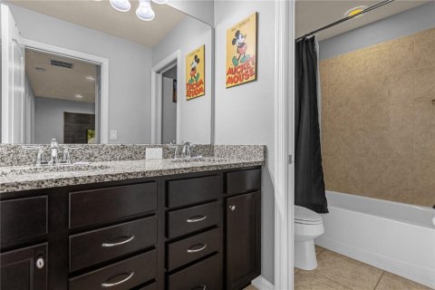 Touwnhouse à vendre à Kissimmee, Floride: 4 chambres, 195.28 m2 № 1857979 - photo 7