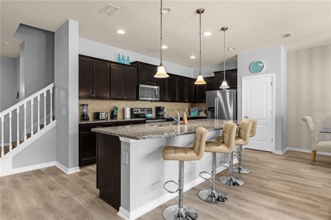 Touwnhouse à vendre à Kissimmee, Floride: 4 chambres, 195.28 m2 № 1857979 - photo 22