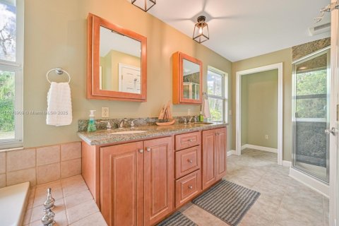 House in LaBelle, Florida 2 bedrooms, 151.62 sq.m. № 1455875 - photo 28