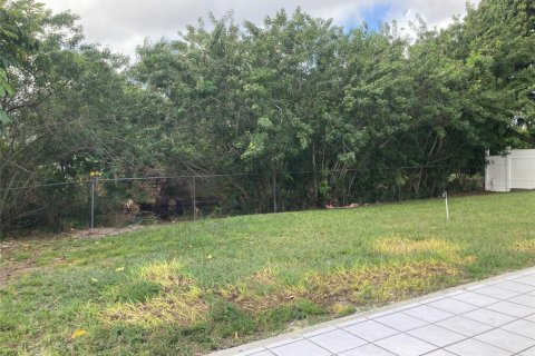Villa ou maison à louer à Margate, Floride: 4 chambres, 171.87 m2 № 2083370 - photo 4