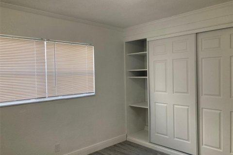 Villa ou maison à louer à Margate, Floride: 4 chambres, 171.87 m2 № 2083370 - photo 19