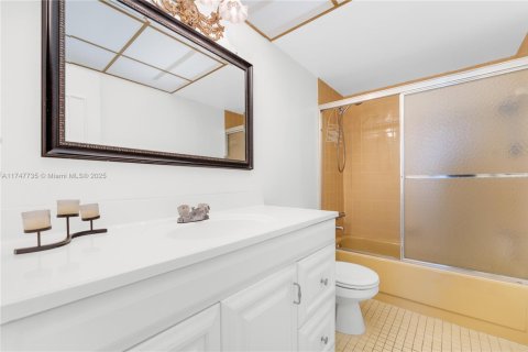 Copropriété à vendre à Hallandale Beach, Floride: 2 chambres, 101.45 m2 № 2189302 - photo 22