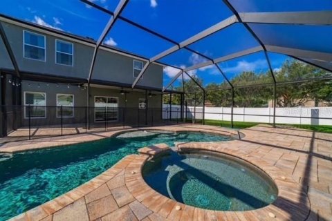House in Lutz, Florida 4 bedrooms, 240.62 sq.m. № 2342340 - photo 23