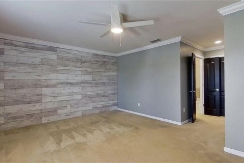 House in Lutz, Florida 4 bedrooms, 240.62 sq.m. № 2342340 - photo 10