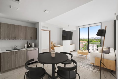 Apartamento en Miami, Florida 2 dormitorios, 76.46 m2 № 2088494