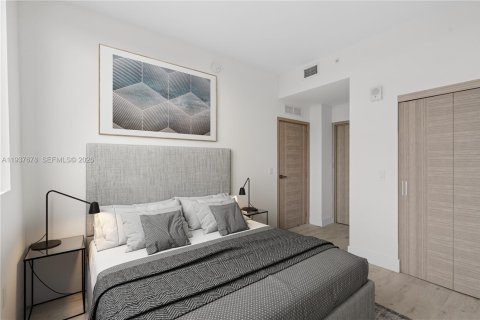 Apartamento en alquiler en Miami, Florida, 2 dormitorios, 76.46 m2 № 2088494 - foto 4