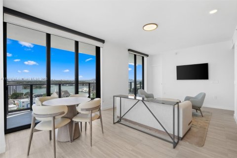 Condominio en venta en Miami Beach, Florida, 2 dormitorios, 92.44 m2 № 1779646 - foto 4