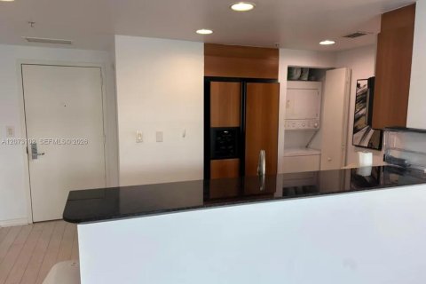 Copropriété à louer à Miami, Floride: 47.1 m2 № 2307425 - photo 6