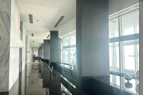 Copropriété à louer à Miami, Floride: 47.1 m2 № 2307425 - photo 11