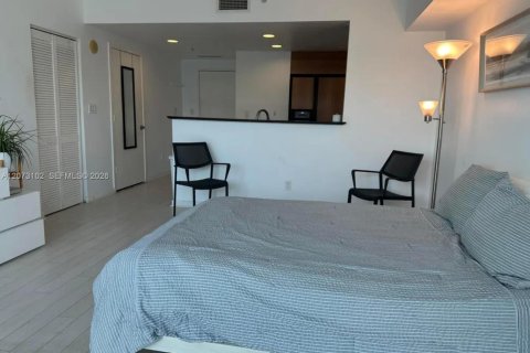 Copropriété à louer à Miami, Floride: 47.1 m2 № 2307425 - photo 8