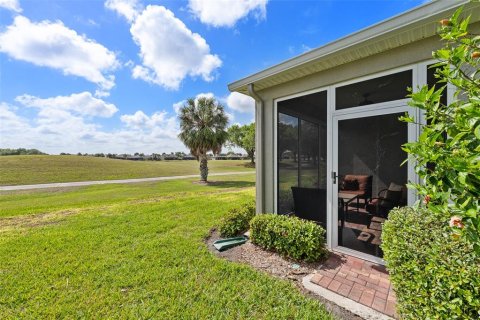 House in Sun City Center, Florida 2 bedrooms, 138.7 sq.m. № 2166075 - photo 7