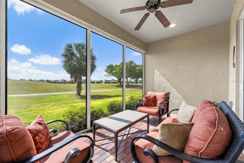 House in Sun City Center, Florida 2 bedrooms, 138.7 sq.m. № 2166075 - photo 6