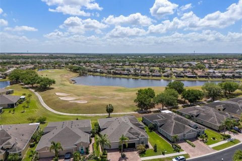 House in Sun City Center, Florida 2 bedrooms, 138.7 sq.m. № 2166075 - photo 3