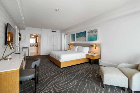 Condo in Fort Lauderdale, Florida, 1 bedroom № 2025047 - photo 16