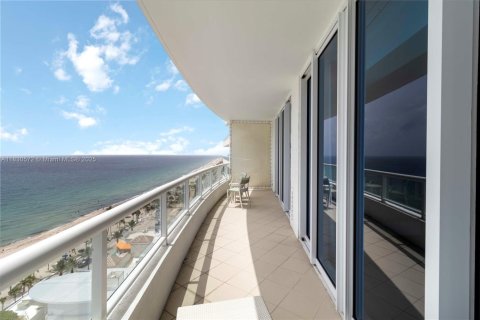 Condo in Fort Lauderdale, Florida, 1 bedroom № 2025047 - photo 26