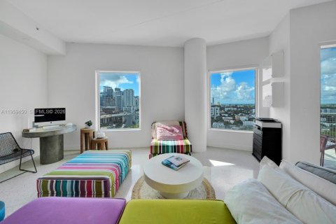 Condominio en alquiler en Miami, Florida, 2 dormitorios, 93.74 m2 № 2018158 - foto 12