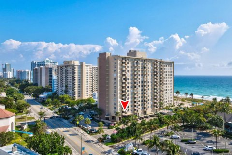 Condominio en venta en Lauderdale-by-the-Sea, Florida, 2 dormitorios, 130.06 m2 № 2077742 - foto 30