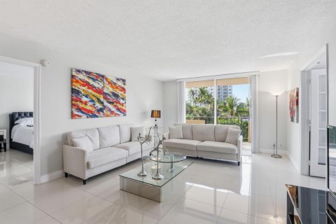 Condominio en venta en Lauderdale-by-the-Sea, Florida, 2 dormitorios, 130.06 m2 № 2077742 - foto 11