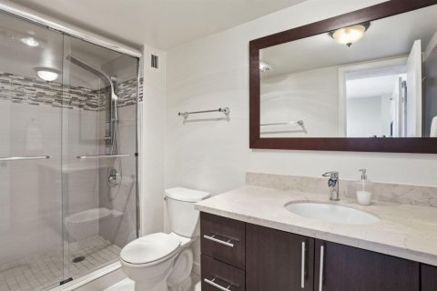 Condominio en venta en Lauderdale-by-the-Sea, Florida, 2 dormitorios, 130.06 m2 № 2077742 - foto 19
