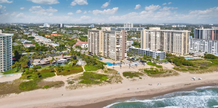 Condominio en Lauderdale-by-the-Sea, Florida, 2 dormitorios  № 2077742
