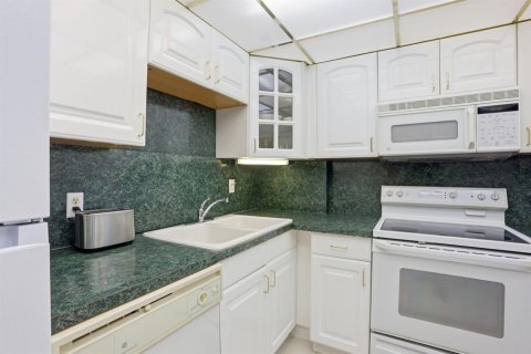 Condominio en venta en Lauderdale-by-the-Sea, Florida, 2 dormitorios, 130.06 m2 № 2077742 - foto 4