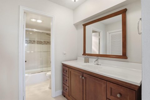 Condominio en venta en Lauderdale-by-the-Sea, Florida, 2 dormitorios, 130.06 m2 № 2077742 - foto 15