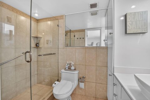 Купить кондоминиум в Хиллсборо-Бич, Флорида 3 комнаты, 111.48м2, № 2253381 - фото 23