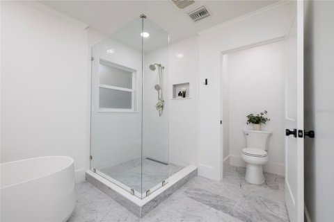 House in Saint Petersburg, Florida 3 bedrooms, 175.21 sq.m. № 2142089 - photo 26