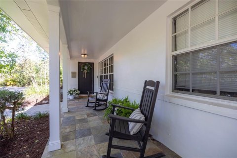 House in Saint Petersburg, Florida 3 bedrooms, 175.21 sq.m. № 2142089 - photo 4