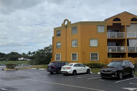 Condominio en venta en Miami, Florida, 2 dormitorios, 86.68 m2 № 2012823 - foto 2