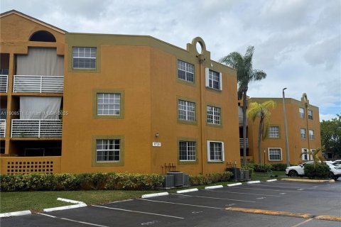 Condominio en venta en Miami, Florida, 2 dormitorios, 86.68 m2 № 2012823 - foto 3