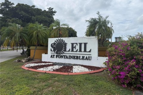 Copropriété à vendre à Miami, Floride: 2 chambres, 86.68 m2 № 2012823 - photo 8