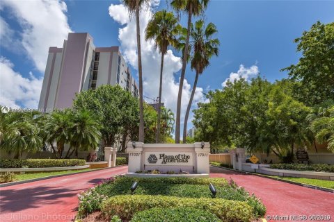 Condominio en alquiler en Sunny Isles Beach, Florida, 1 dormitorio, 71.26 m2 № 2264568 - foto 5