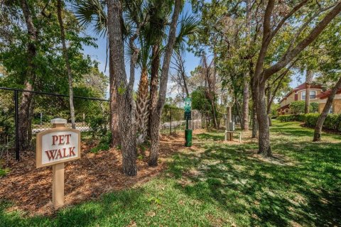 Condo in Palm Harbor, Florida, 2 bedrooms  № 1915033 - photo 29