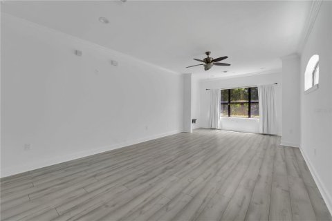Condo in Palm Harbor, Florida, 2 bedrooms  № 1915033 - photo 5